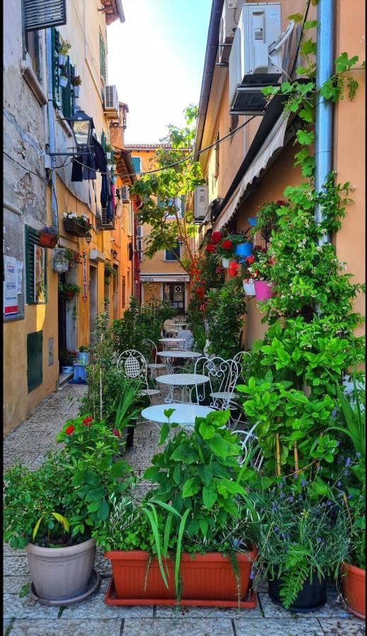 Apartments Hidden Paradise Rovigno Esterno foto